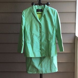 Green Dana Buchman skirt and blazer Petite 6